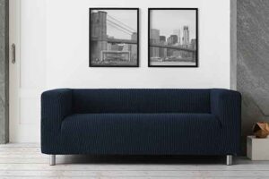 Bank met hoge arm en een alternatieve Ikea bankhoes.