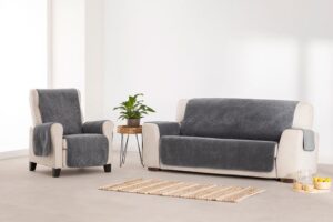 Coral bank en fauteuil beschermer in het grijs